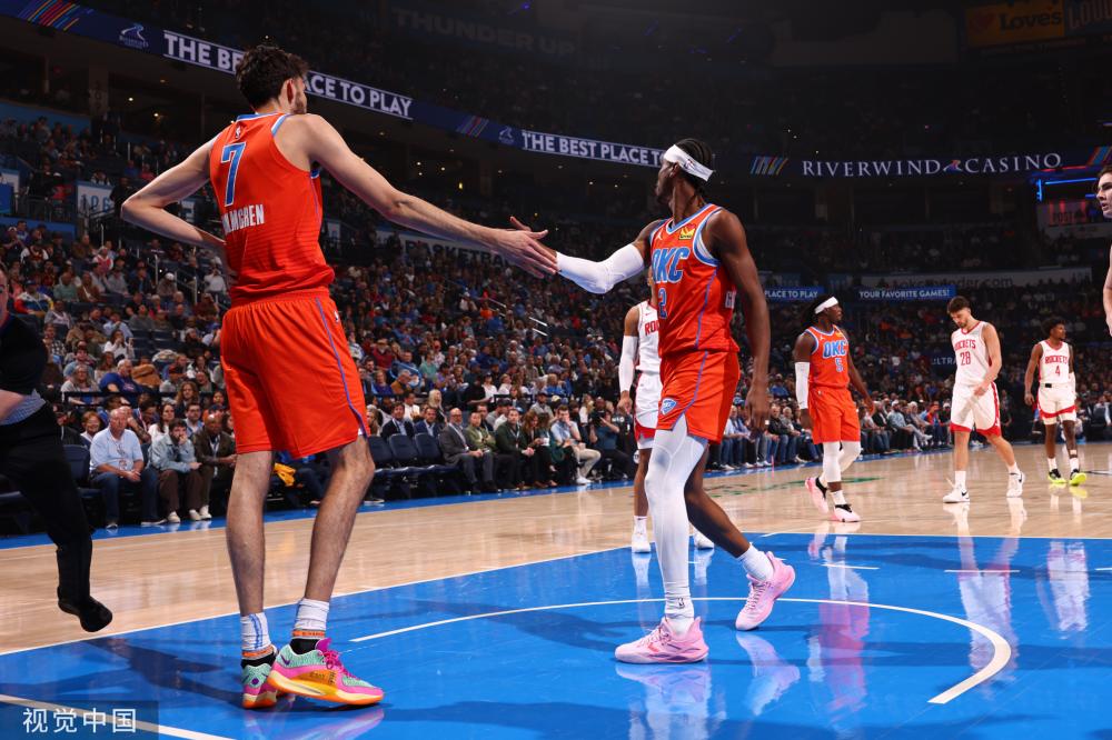 间内的表现 间内的表现